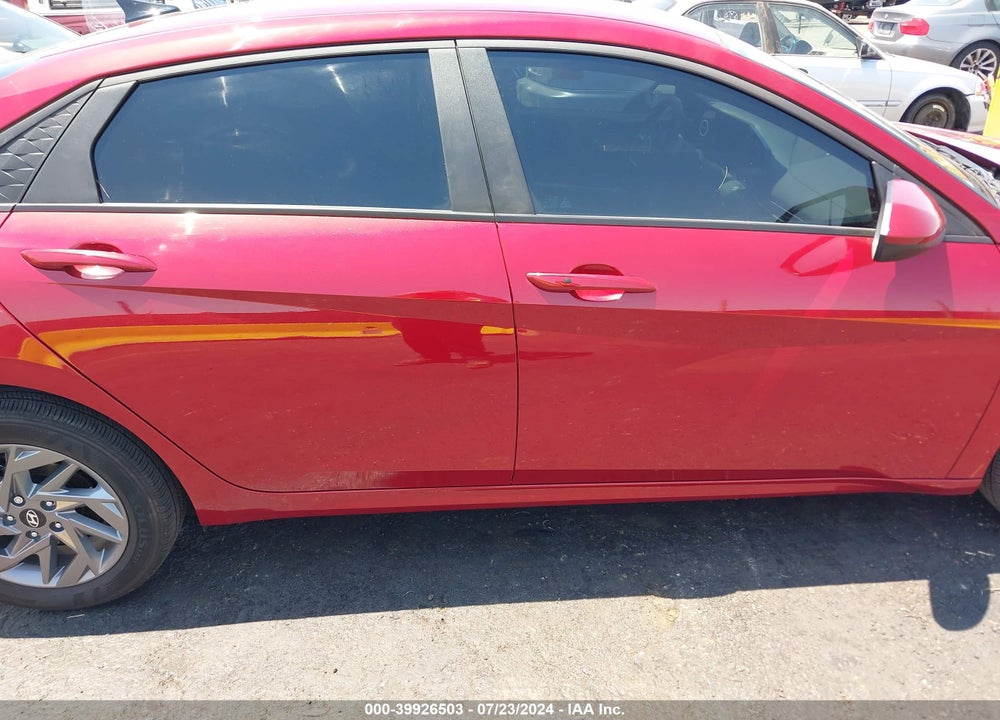 2024 HYUNDAI ELANTRA VIN: KMHLM4DG9RU698674
