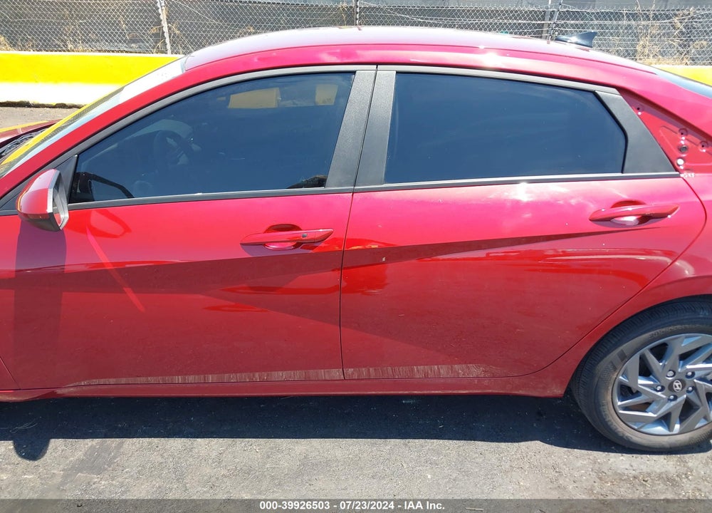 2024 HYUNDAI ELANTRA VIN: KMHLM4DG9RU698674