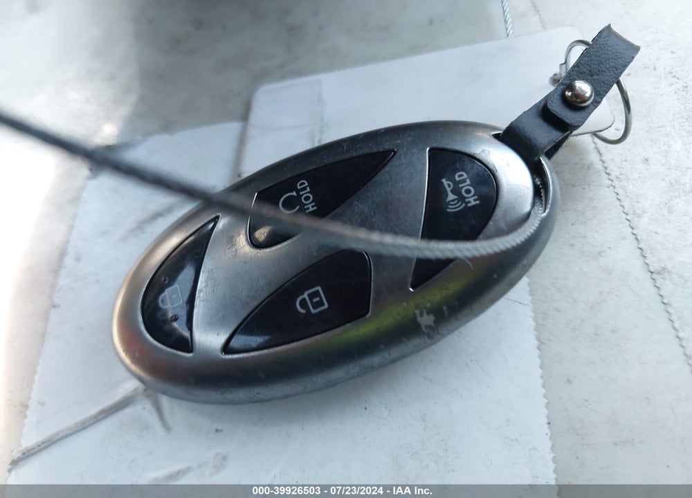 2024 HYUNDAI ELANTRA VIN: KMHLM4DG9RU698674