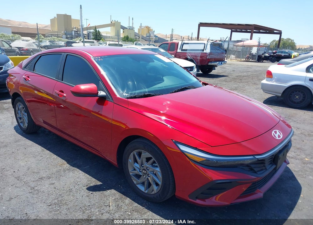 2024 HYUNDAI ELANTRA VIN: KMHLM4DG9RU698674