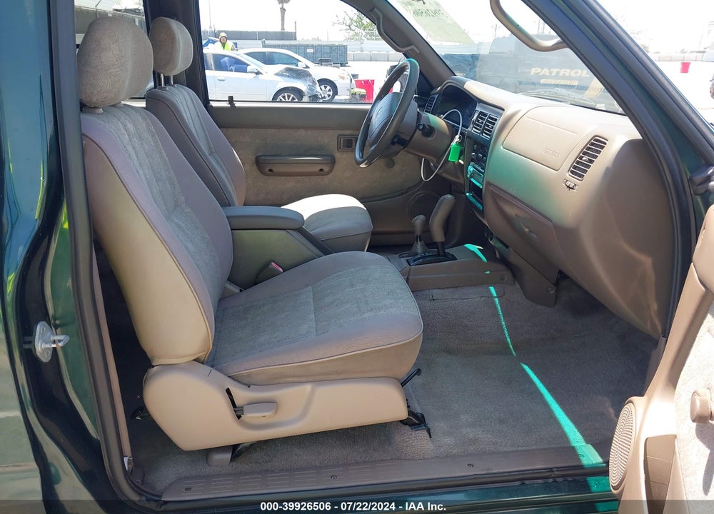 2000 TOYOTA TACOMA BASE V6 VIN: 5TEWN72N2YZ712745