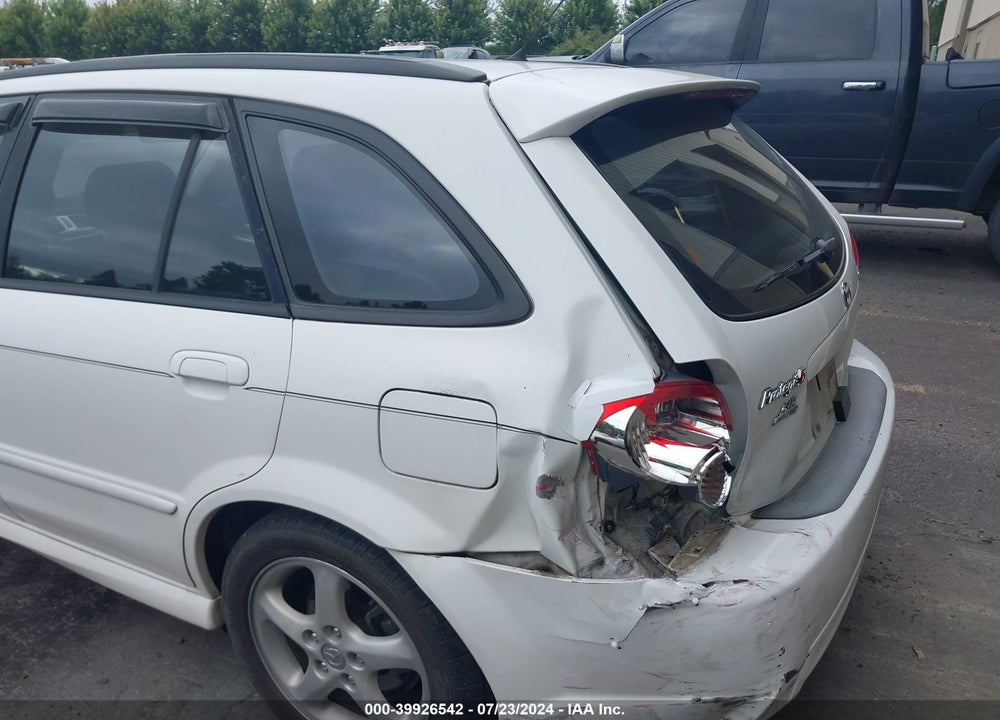 2002 MAZDA PROTEGE5 VIN: JM1BJ245521618533