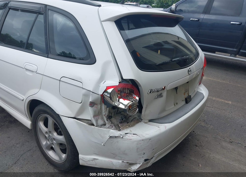 2002 MAZDA PROTEGE5 VIN: JM1BJ245521618533
