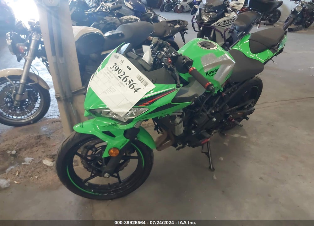 2022 KAWASAKI EX400 VIN: JKAEXKG11NDAF4041