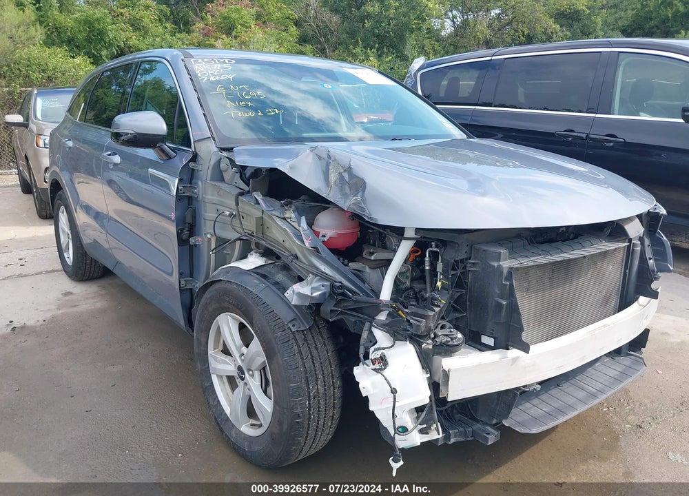 2022 KIA SORENTO LX VIN: 5XYRG4LC7NG076218