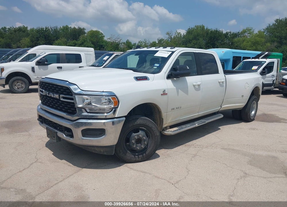 2022 RAM 3500 BIG HORN  4X4 8' BOX VIN: 3C63RRHL4NG302715