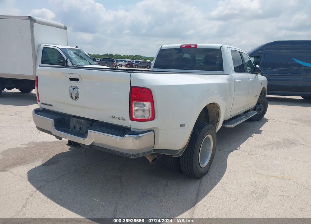 2022 RAM 3500 BIG HORN  4X4 8' BOX VIN: 3C63RRHL4NG302715
