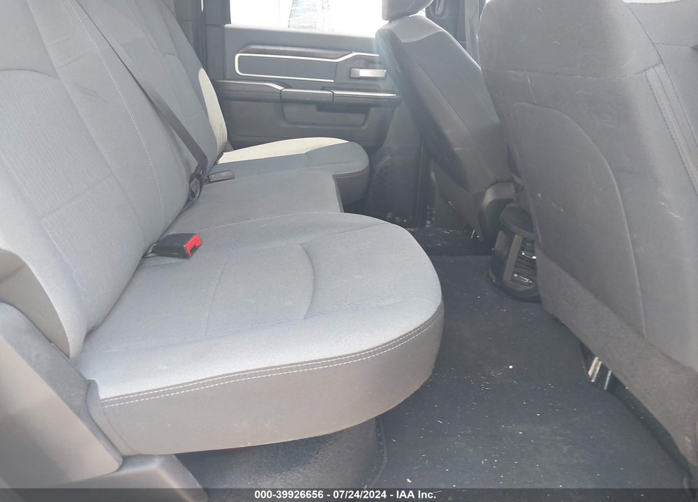 2022 RAM 3500 BIG HORN  4X4 8' BOX VIN: 3C63RRHL4NG302715
