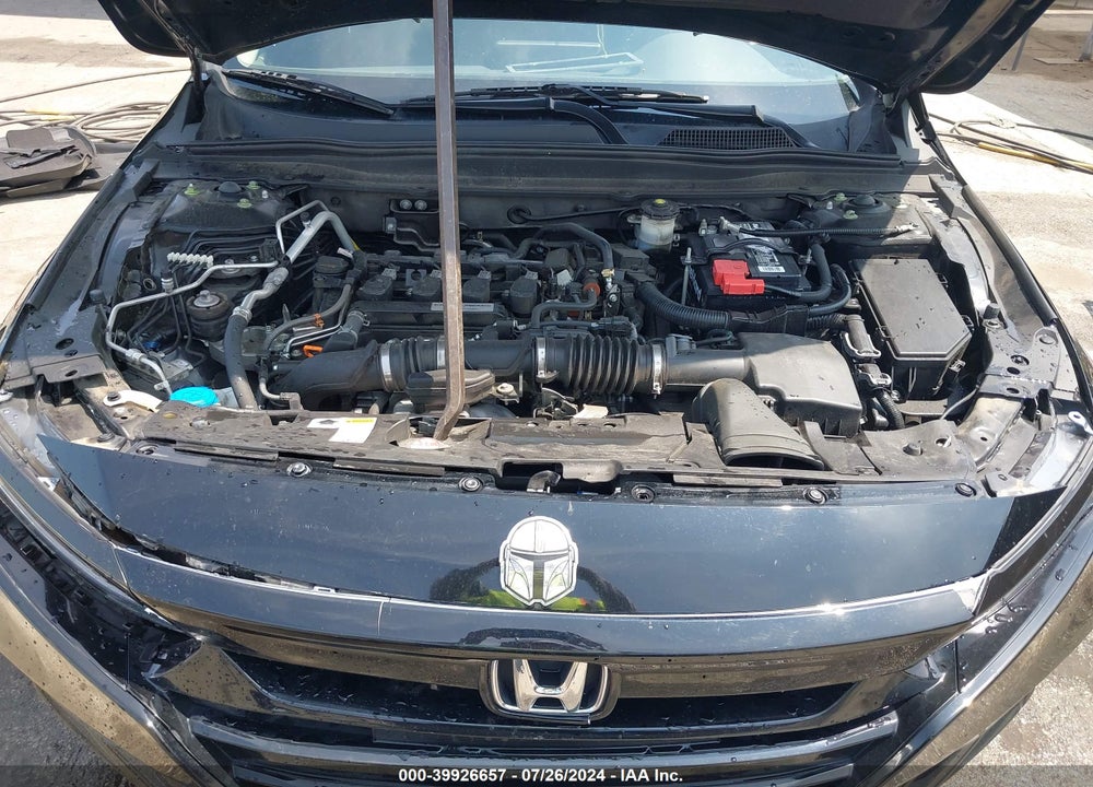 2018 HONDA ACCORD LX VIN: 1HGCV1F15JA131071