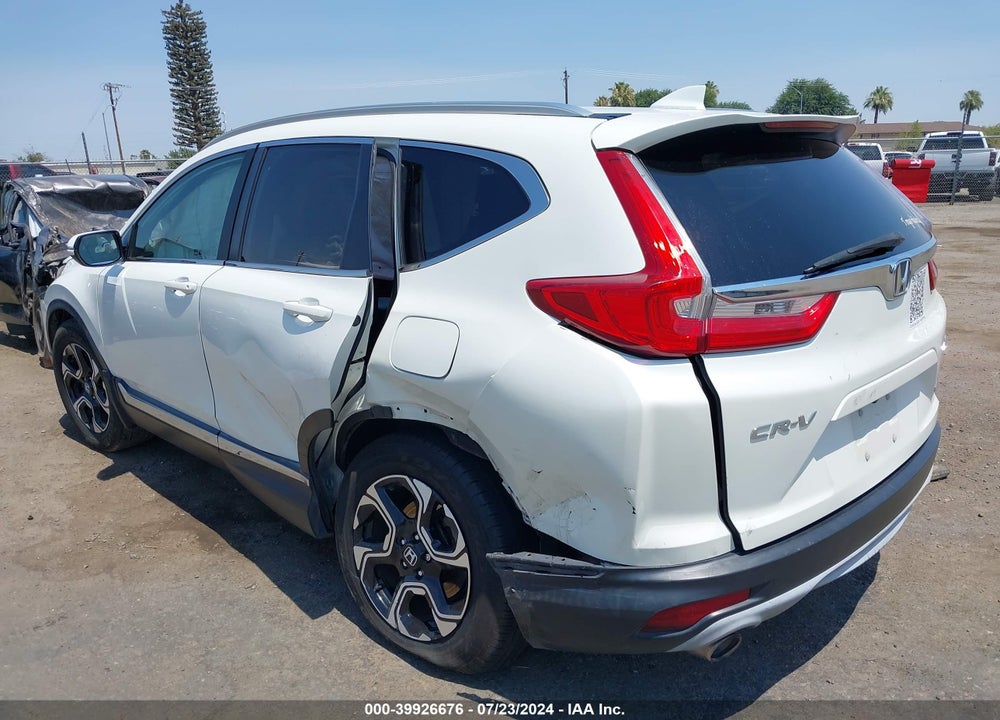 2018 HONDA CR-V TOURING VIN: 2HKRW2H92JH630580