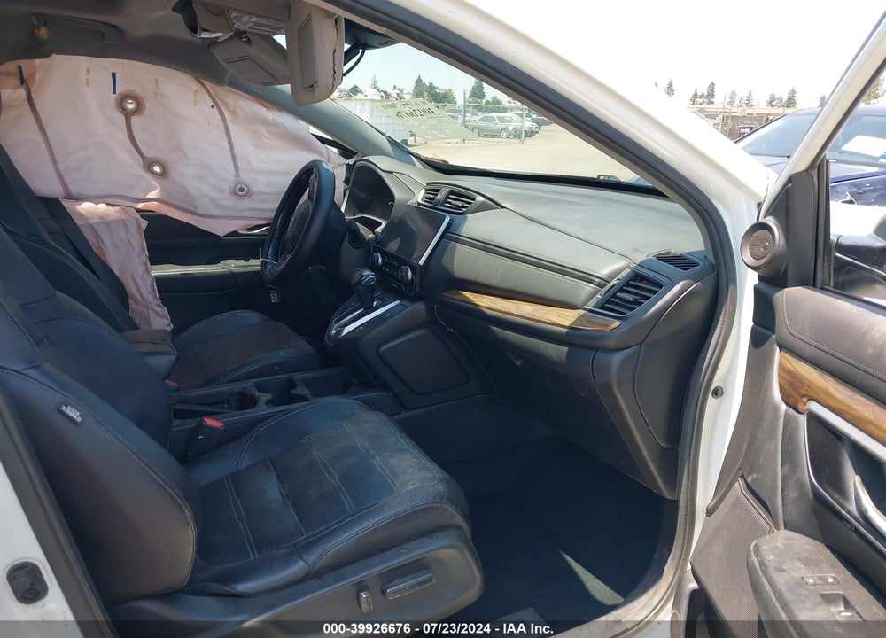 2018 HONDA CR-V TOURING VIN: 2HKRW2H92JH630580
