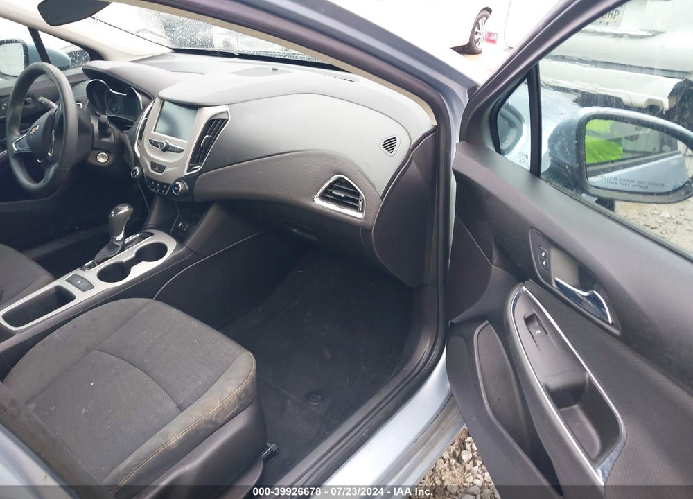 2017 CHEVROLET CRUZE VIN: 1G1BC5SM7H7129104