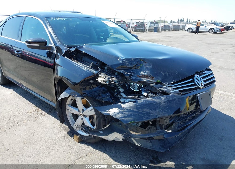 2013 VOLKSWAGEN PASSAT 2.5L SE VIN: 1VWBP7A36DC003721