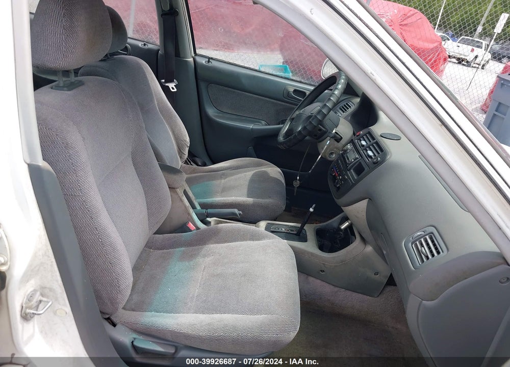 1998 HONDA CIVIC LX VIN: 2HGEJ667XWH510758
