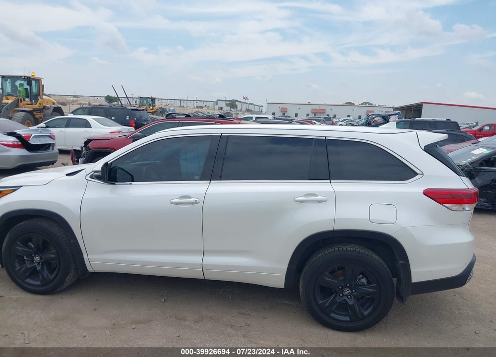 2018 TOYOTA HIGHLANDER LIMITED/PLATINUM VIN: 5TDDZRFH2JS903211
