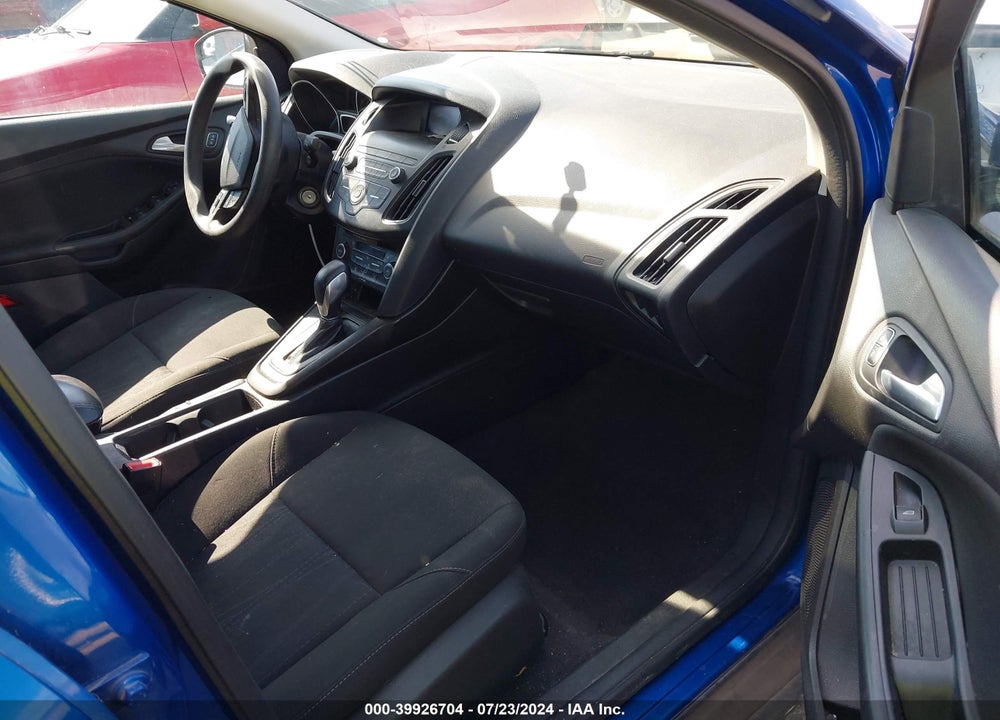 2018 FORD FOCUS SE VIN: 1FADP3FE5JL270543