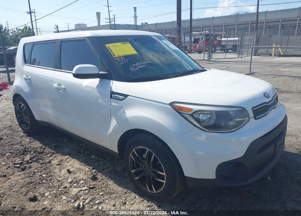 2018 KIA SOUL VIN: KNDJN2A27J7558471