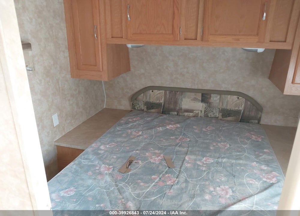 2006 COACHMEN SPIRIT OF AMERICAN TRAVEL TRAILER VIN: 1TC2B141361504318