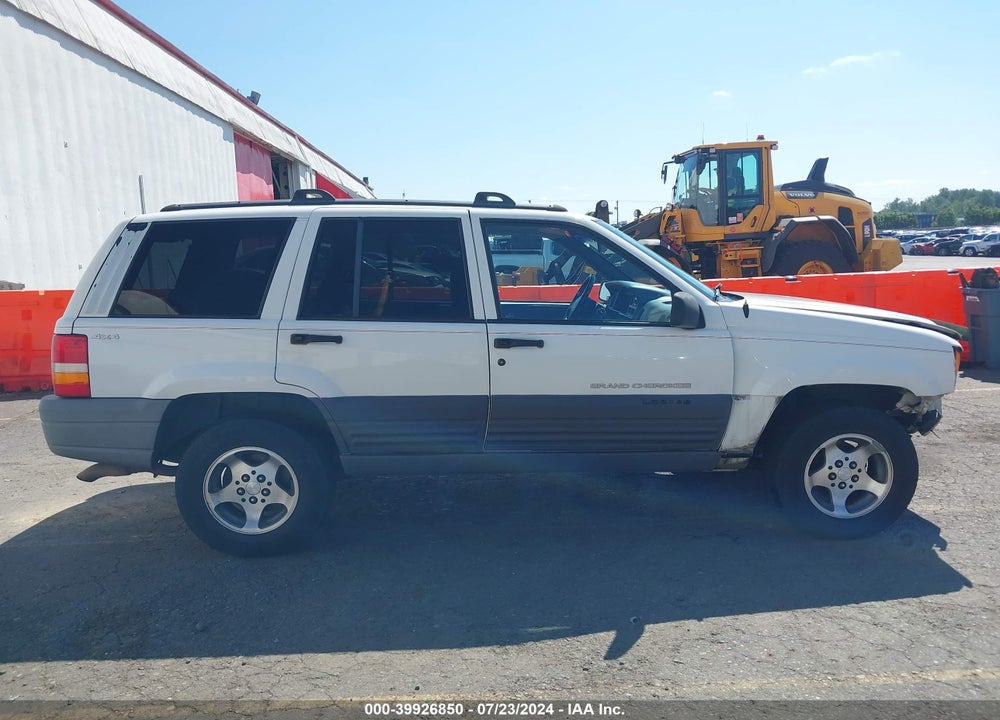 1998 JEEP GRAND CHEROKEE LAREDO VIN: 1J4GZ58S1WC113223