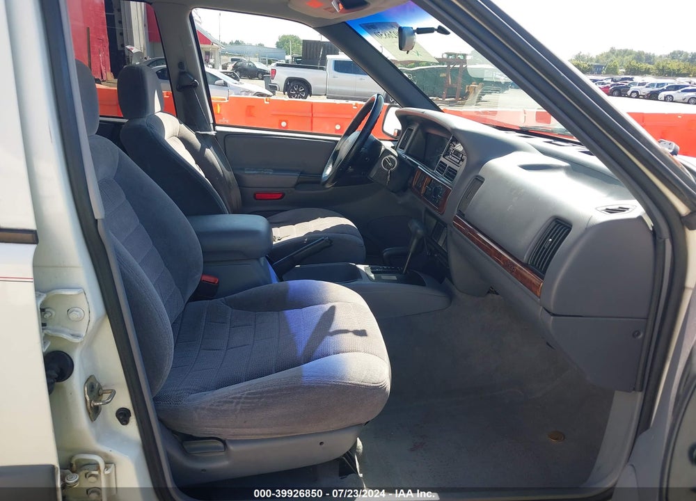 1998 JEEP GRAND CHEROKEE LAREDO VIN: 1J4GZ58S1WC113223