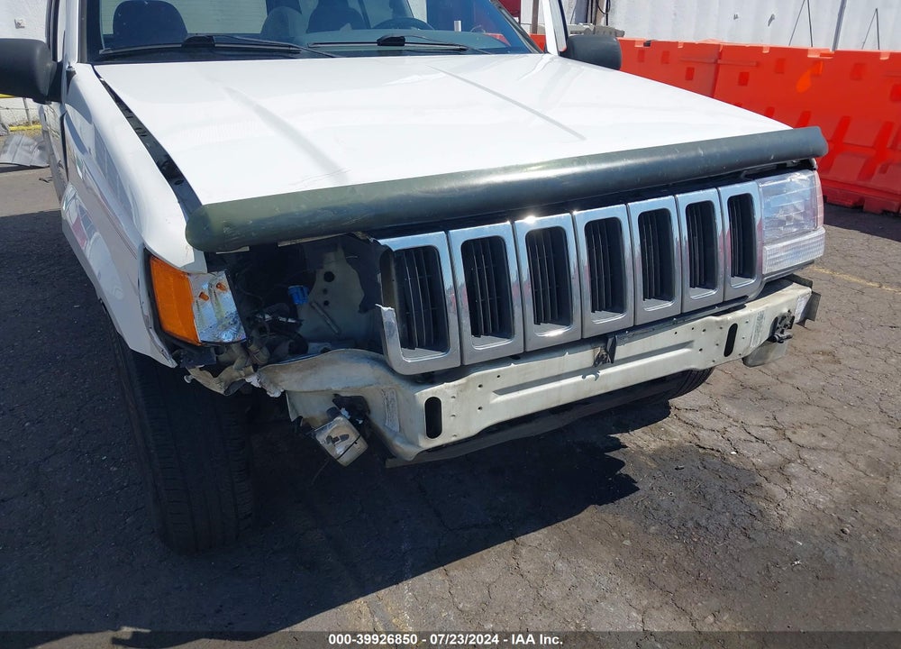 1998 JEEP GRAND CHEROKEE LAREDO VIN: 1J4GZ58S1WC113223