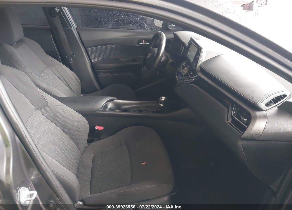2018 TOYOTA C-HR XLE PREMIUM VIN: NMTKHMBX9JR029285