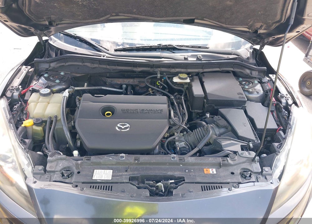 2011 MAZDA 3 S SPORT VIN: JM1BL1K56B1458931