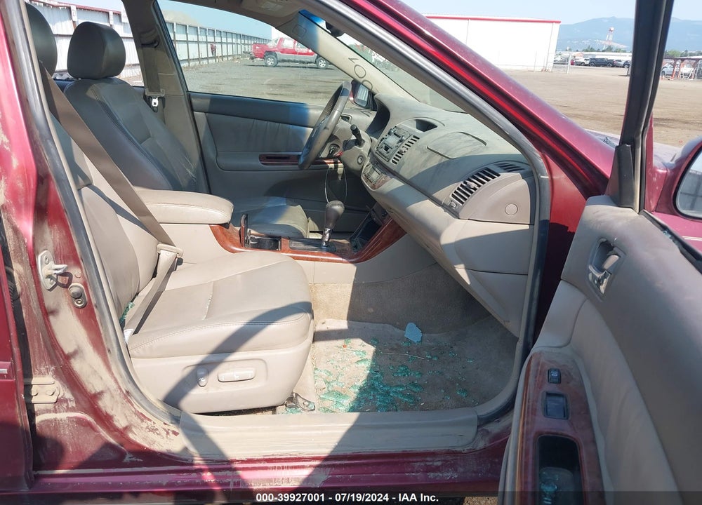 2005 TOYOTA CAMRY XLE V6 VIN: 4T1BF30K35U092954