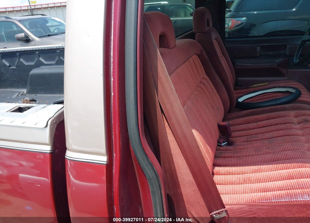 1988 CHEVROLET GMT-400 C1500 VIN: 1GCDC14K0JE129189