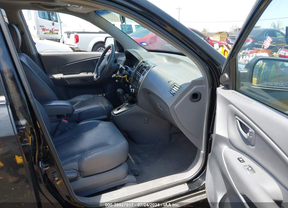 2005 HYUNDAI TUCSON GLS/LX VIN: KM8JN72D55U173622