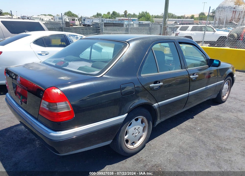 1997 MERCEDES-BENZ C 230 VIN: WDBHA23E0VF520236