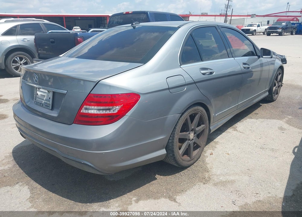 2014 MERCEDES-BENZ C 250 LUXURY/SPORT VIN: WDDGF4HB6EA955144