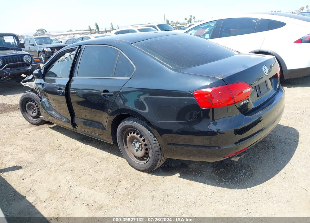 2013 VOLKSWAGEN JETTA 2.0L S VIN: 3VW2K7AJ4DM385937