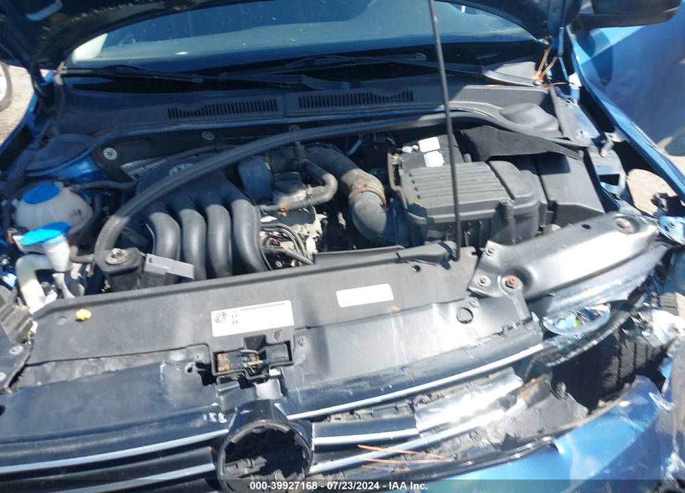 2015 VOLKSWAGEN JETTA 2.0L S VIN: 3VW2K7AJXFM211101