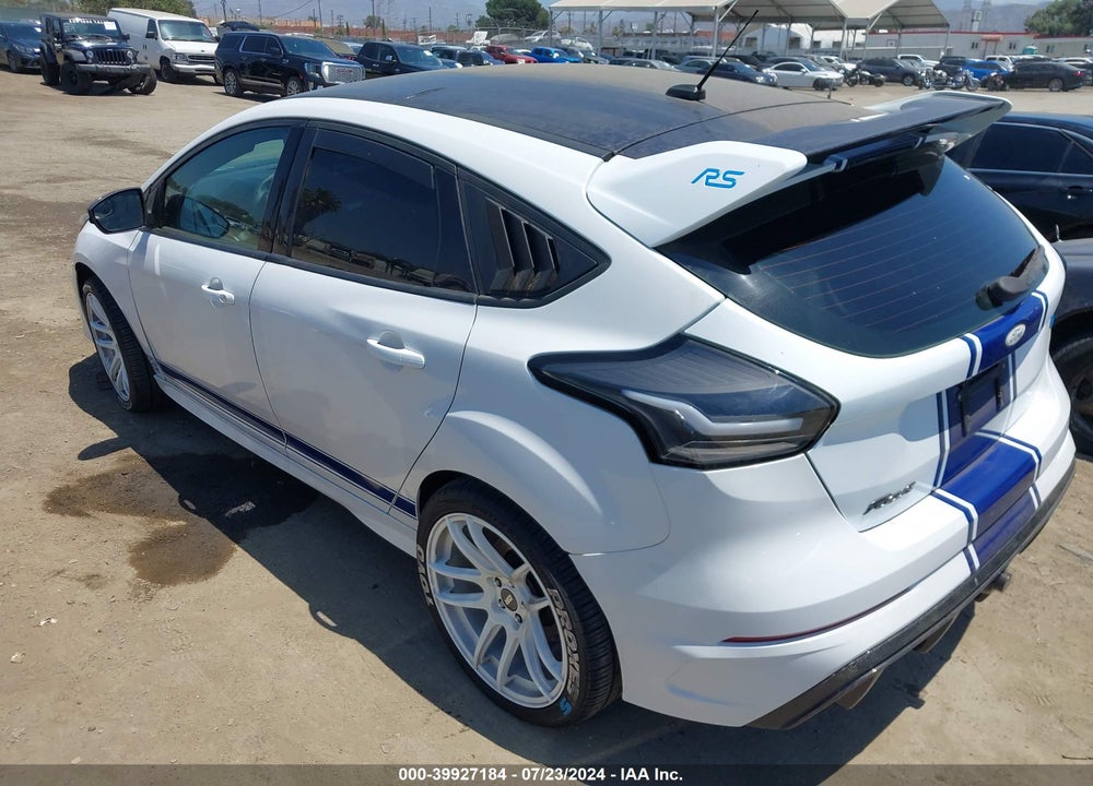 2017 FORD FOCUS RS VIN: WF0DP3TH4H4124838
