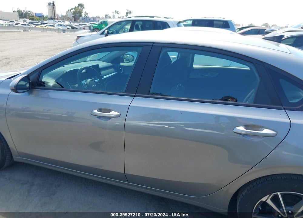 2023 KIA FORTE LXS VIN: 3KPF24AD9PE520096