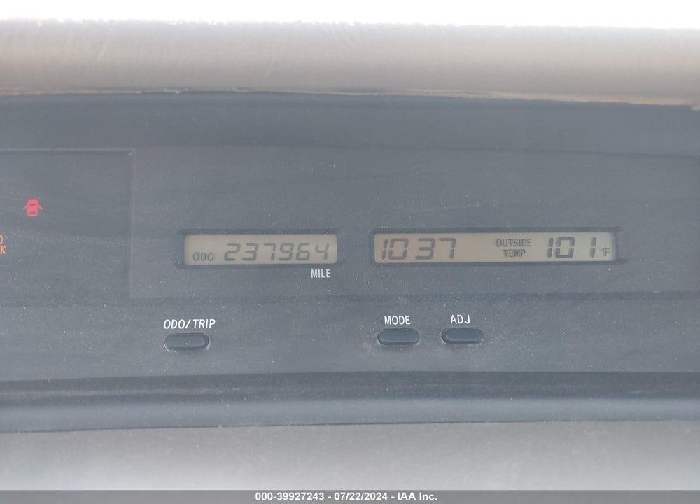 2001 TOYOTA AVALON XL VIN: 4T1BF28B31U117912