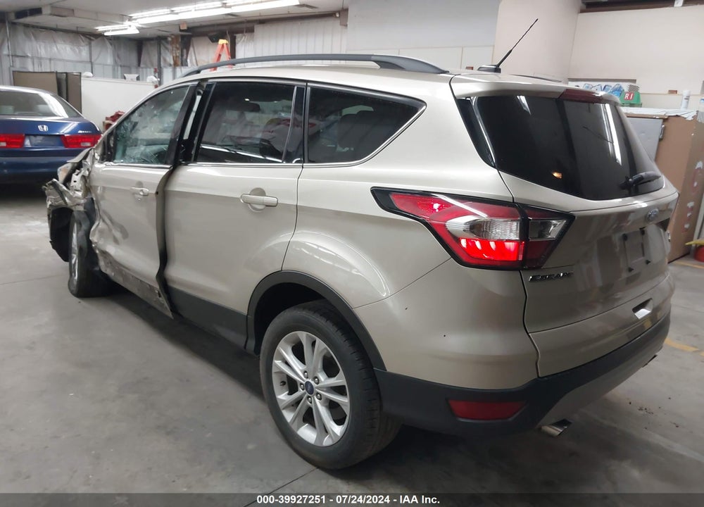 2017 FORD ESCAPE SE VIN: 1FMCU0GD5HUD11997