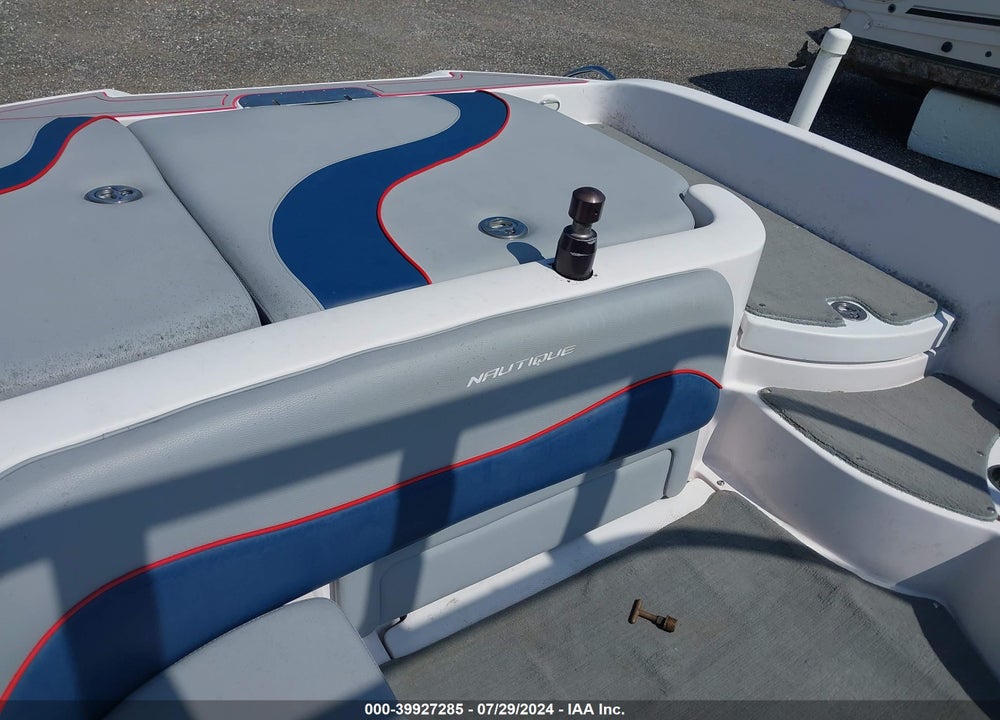 2005 NAUTIQUE CORRECT CRAFT 211 AIR SPORT VIN: CTC59645F505