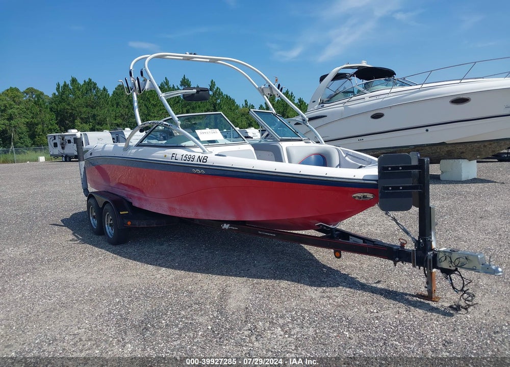 2005 NAUTIQUE CORRECT CRAFT 211 AIR SPORT VIN: CTC59645F505
