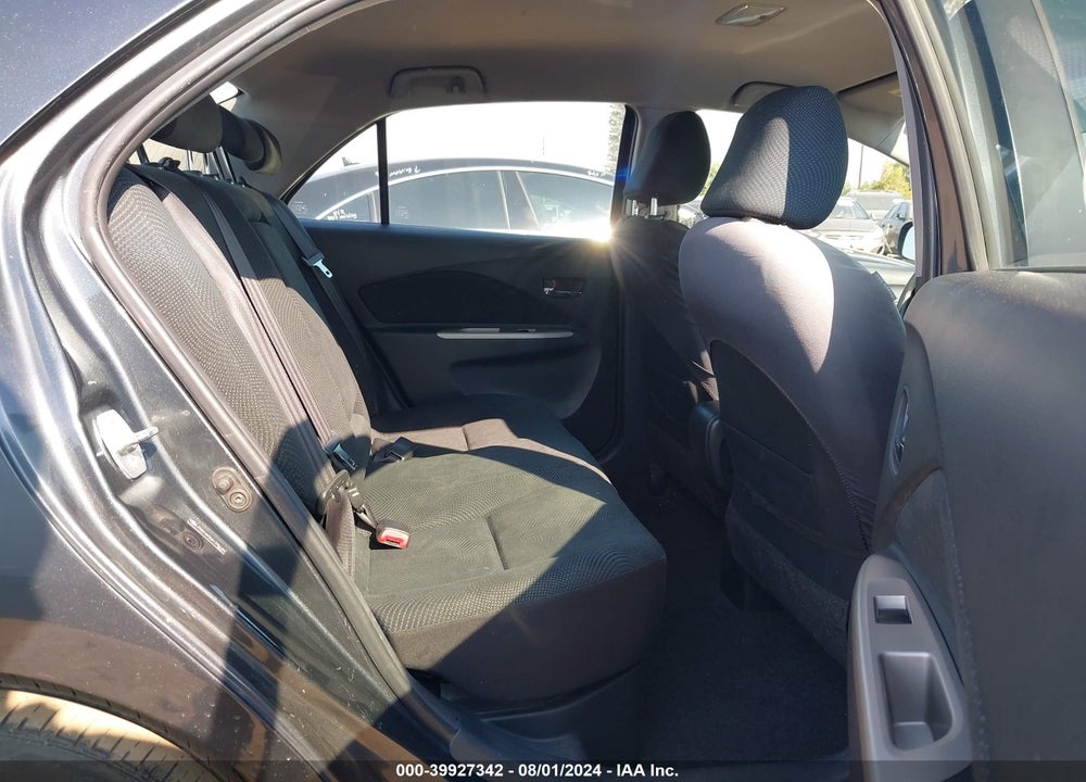 2010 TOYOTA YARIS VIN: JTDBT4K36A1376146