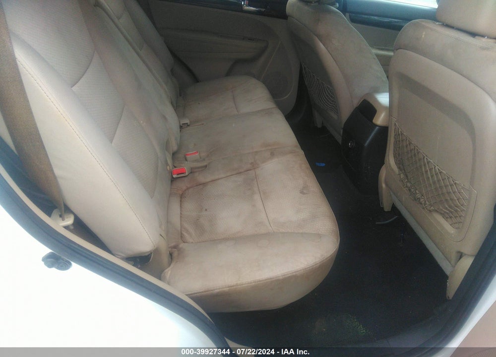 2013 KIA SORENTO LX V6 VIN: 5XYKT4A21DG329829