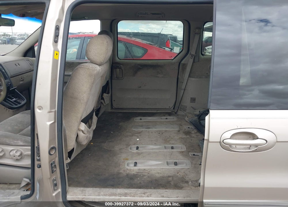 2005 KIA SEDONA EX/LX VIN: KNDUP131256656826