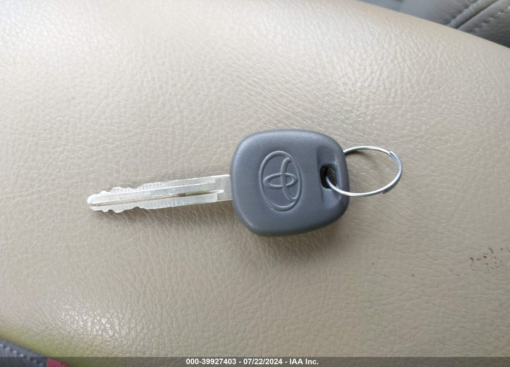 2011 TOYOTA RAV4 VIN: 2T3ZF4DV3BW064907