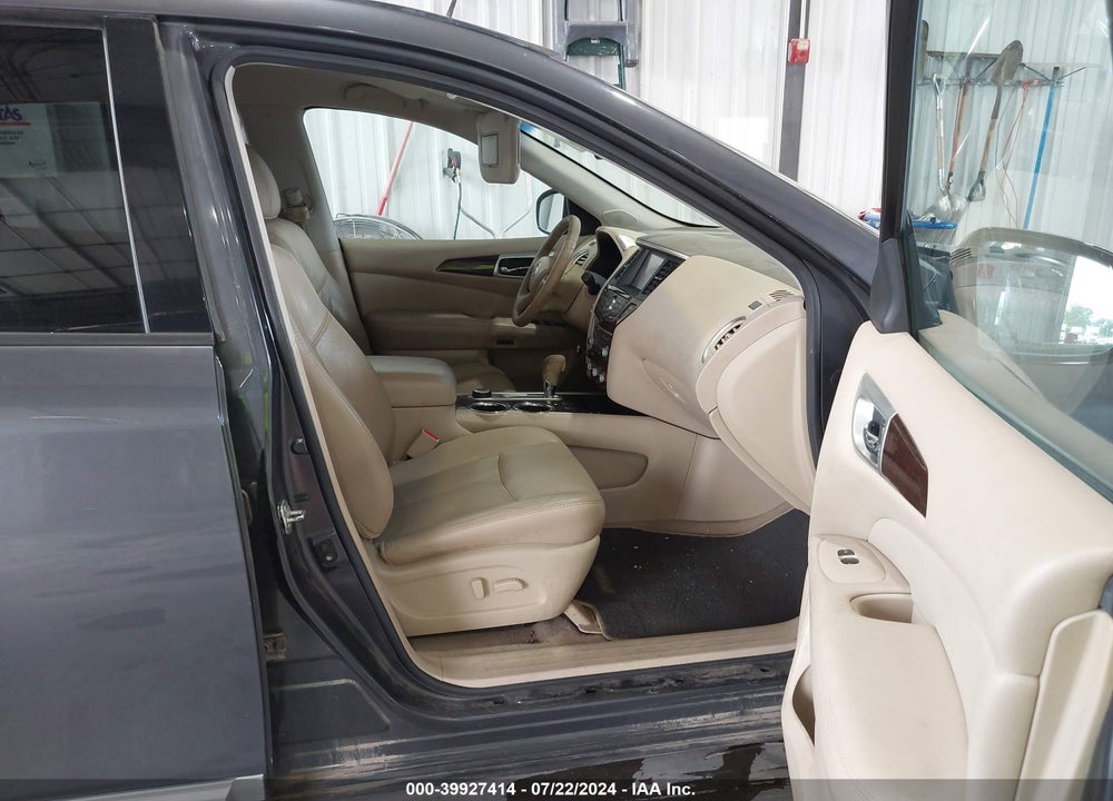 2014 NISSAN PATHFINDER SL VIN: 5N1AR2MM8EC681402