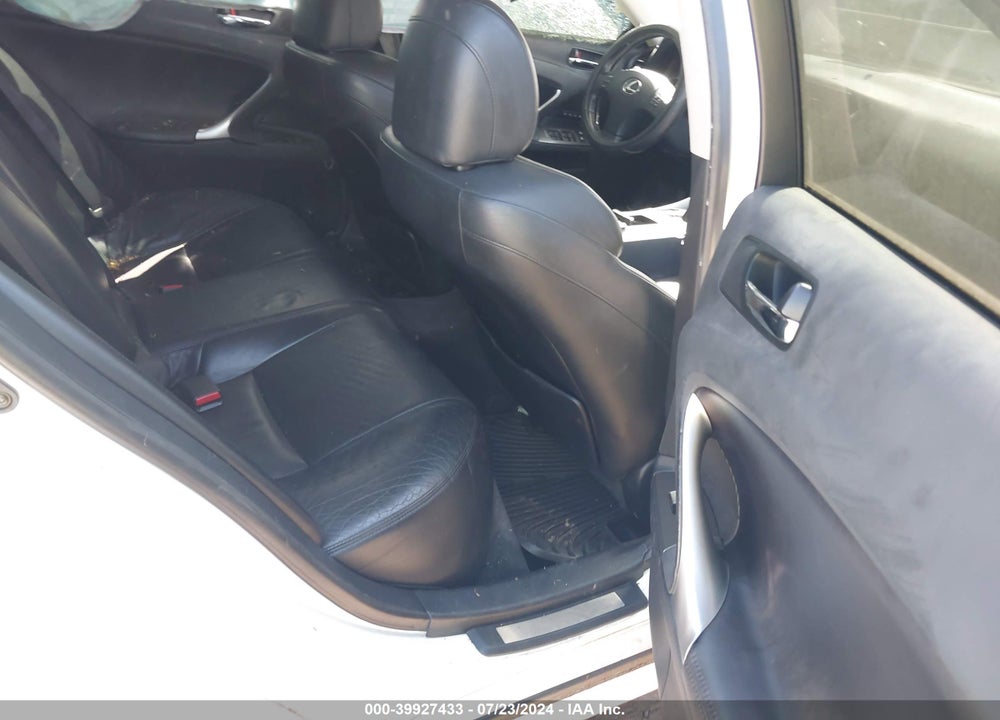 2006 LEXUS IS 350 VIN: JTHBE262662001082
