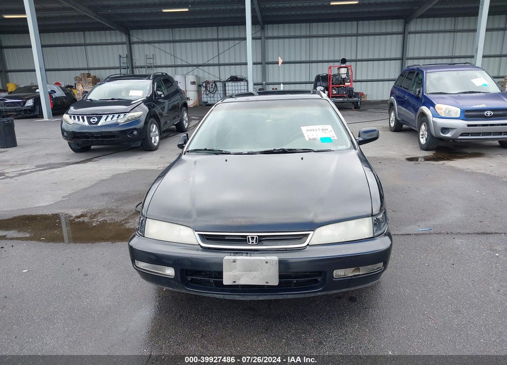 1996 HONDA ACCORD EX/EX-R VIN: 1HGCD5653TA125530