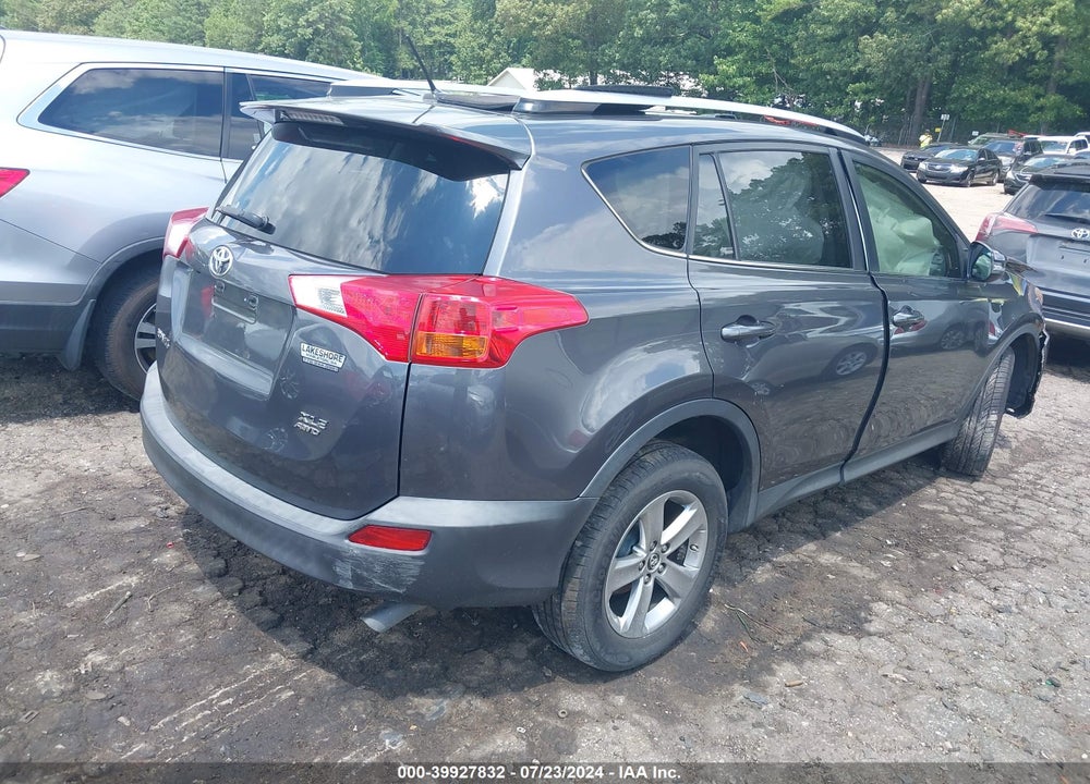 2015 TOYOTA RAV4 XLE VIN: JTMRFREV7FJ020148