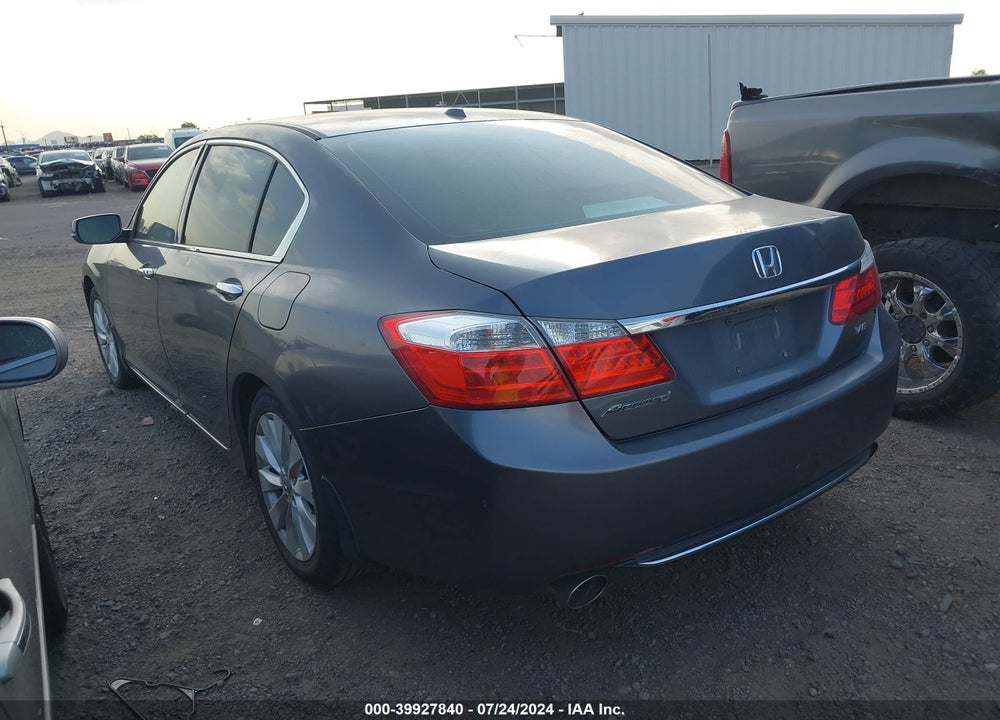 2013 HONDA ACCORD EX-L V-6 VIN: 1HGCR3F88DA002470