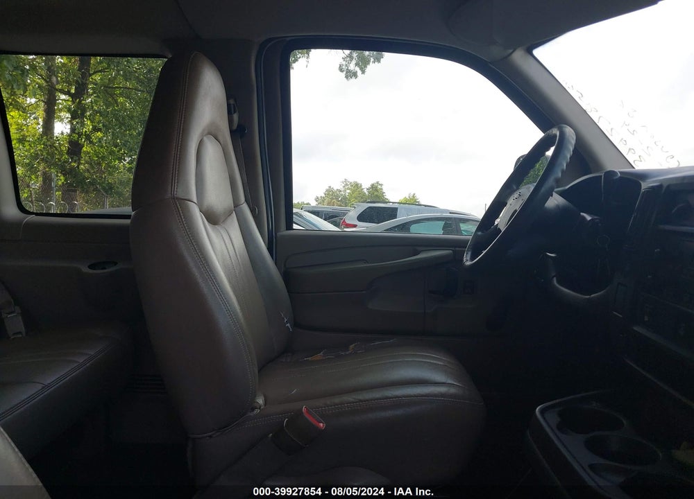 2006 CHEVROLET EXPRESS LS VIN: 1GAHG39U061113058
